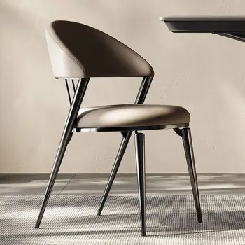Легкий роскошный обеденный стул бытовой современный простой мягкий стул с сумкой со спинкой, итальянский скандинавский дизайнерский кожаный стул для ресторана отеля