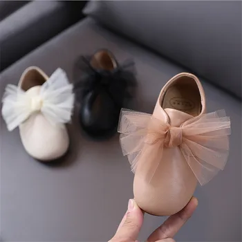 Новая весенняя детская обувь для девочек, кожаная сетка, пряжа, обувь принцессы с бантом для девочек, мягкая подошва, милая модная обувь для малышей, детская обувь