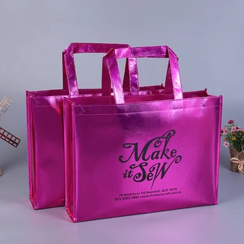 500 шт. ламинированных металлических розовых сумок-тоут из нетканого материала с напечатанным логотипом для выставки Много цветов на выбор